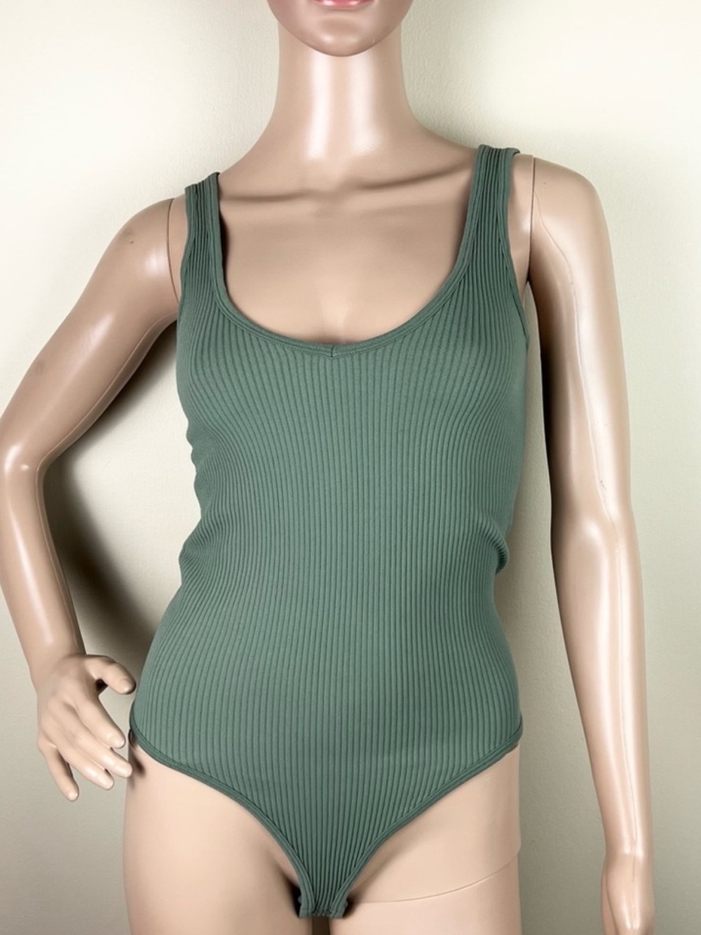 NEW FREE PEOPLE GREEN RIBBED SLEEVELESS BODYSUIT - Picture 2 of 5